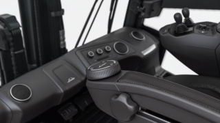 Linde Direksiyon Kontrolü iki kontrol seçeneği sunar; bu mini tekerlek