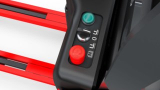 Automatic adjustment of the picking lift